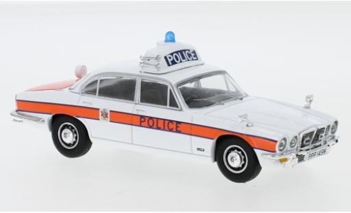 Modelauto Jaguar XJ6 Police 6 Series II 4.2 RHD Thames Valley Politie 1/43 Vanguards