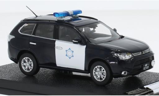 Modelauto Mitsubishi Outlander Base Macau Customs Departement 1/43 Vitesse