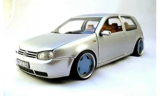 Volkswagen Golf GTI 1/18 Revell german look jantes borbet type a modelauto