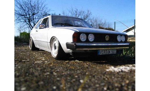 Volkswagen Scirocco GTI 1/18 Revell jantes bords larges a deport modelauto