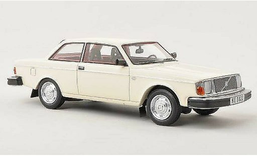 Volvo 242 DL 1/43 Neo wit 1979 modelauto