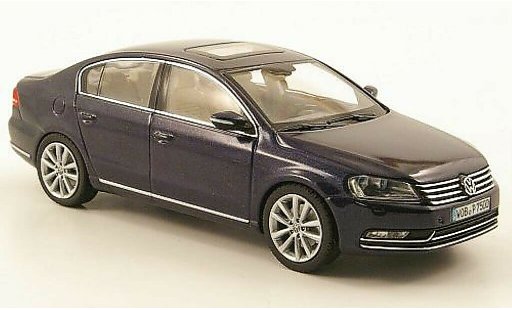 Volkswagen Passat B7 1/43 Schuco blauw 2010 modelauto