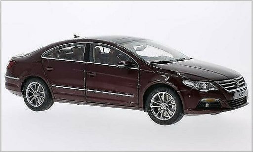 Volkswagen Passat CC 1/18 Paudi metallic rood 2011 modelauto