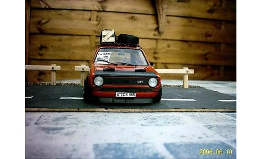 Volkswagen Golf GTI 1/18 Solido german old school modelauto