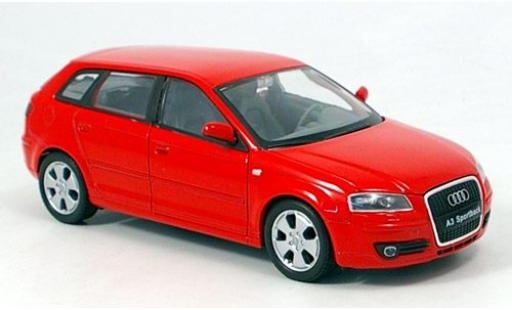 Modelauto Audi A3 sportback rood 1/24 Welly