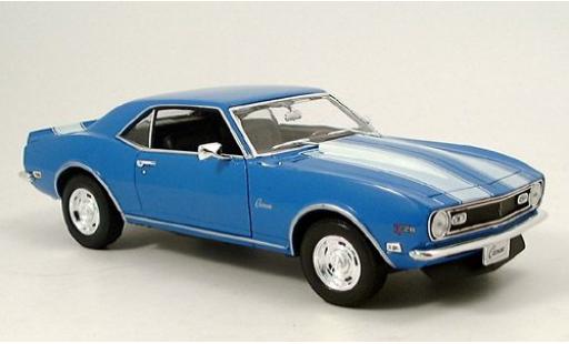 Modelauto Chevrolet Camaro Z28 blauw 1968 1/18 Welly