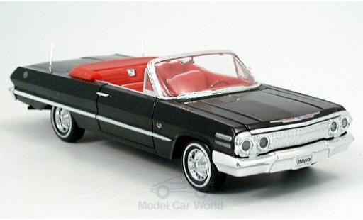 Modelauto Chevrolet Impala Convertible Cabriolet zwart 1963 zonder Vitrine 1/24 Welly