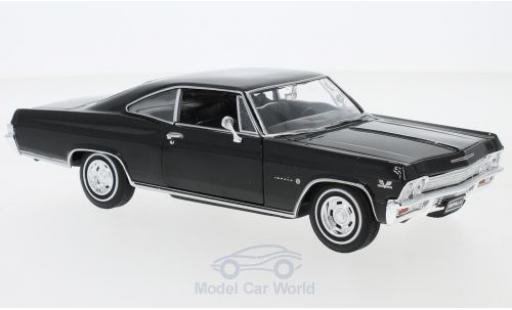 Modelauto Chevrolet Impala SS 396 zwart 1965 1/24 Welly