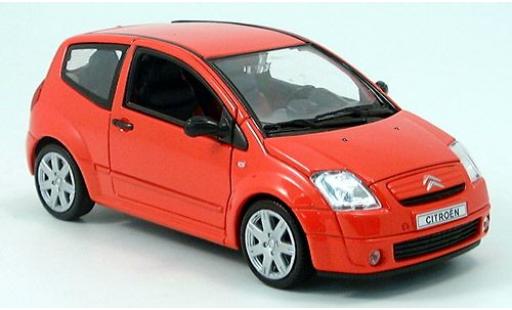 Modelauto Citroen C2 Berline rood 2004 1/24 Welly