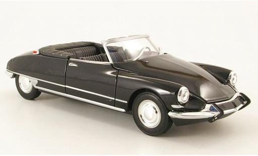 Modelauto Citroen DS Cabriolet 19 zwart open 1/24 Welly