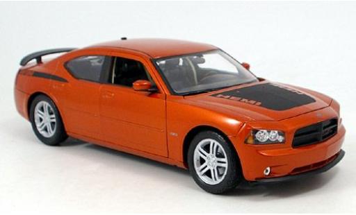 Modelauto Dodge Charger Daytona R/T oranje 1/18 Welly