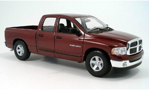 Modelauto Dodge RAM pickup 1500 Quad met. rood 1/18 Welly