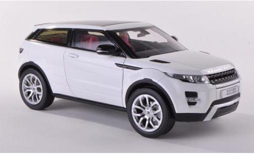 Modelauto Land Rover Range Rover Coupe Land Rover wit LHD (GTA Edition) 1/18 Welly