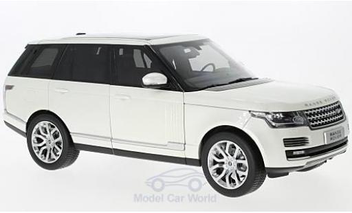Modelauto Land Rover Range Rover Base metallic wit 2013 GTA Edition 1/18 Welly