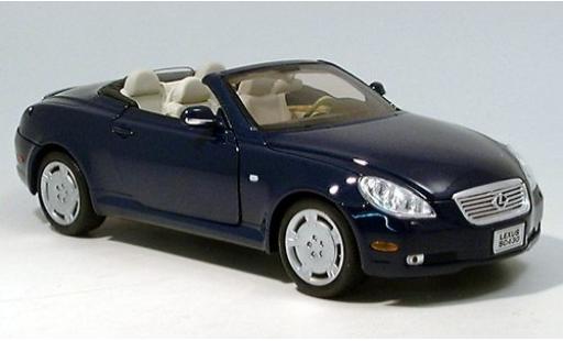 Modelauto Lexus SC 430 Cabriolet blauw 1/18 Welly
