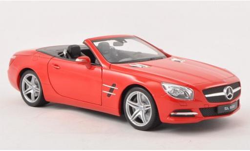 Modelauto Mercedes SL Base 500 (R231) rood 2012 kap ougroen 1/18 Welly