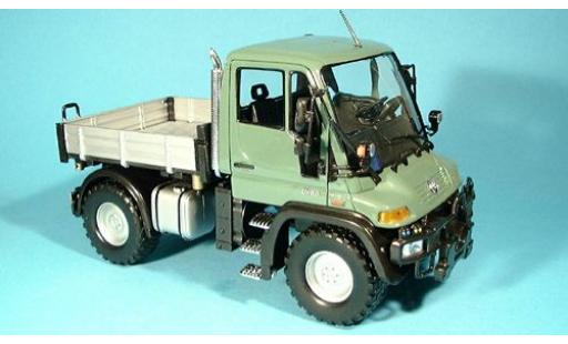 Modelauto Mercedes Unimog U300-U5023 U400 groen 1/24 Welly