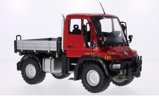 Modelauto Mercedes Unimog U300-U5023 U400 rood 1/24 Welly