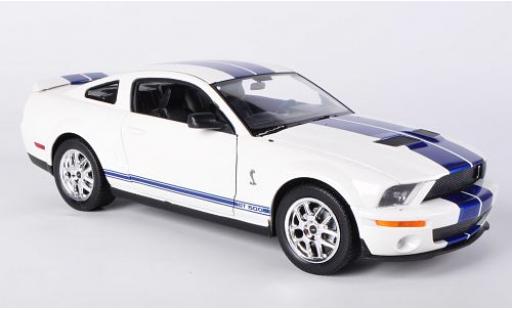 Modelauto Shelby Cobra GT500 wit/blauw 2007 sans Vitrine 1/24 Welly
