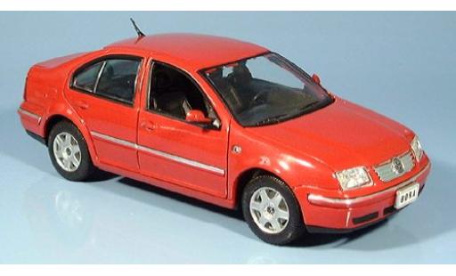 Modelauto Volkswagen Bora Base Sedan (ohne Farbangabe) 2001 1/24 Welly