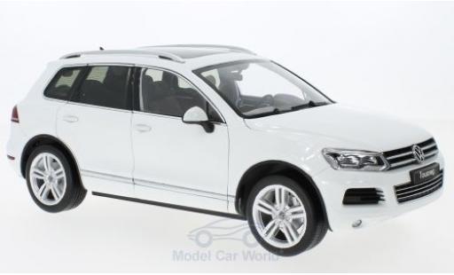 Modelauto Volkswagen Touareg GTA II wit Edition 1/18 Welly