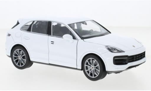 Modelauto Porsche Cayenne Turbo wit 1/24 Welly