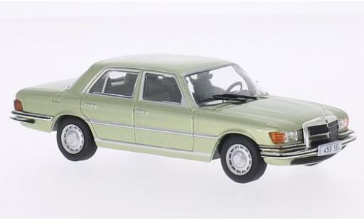 Modelauto Mercedes 450 Base SEL (W116) metallic groen 1975 1/43 WhiteBox