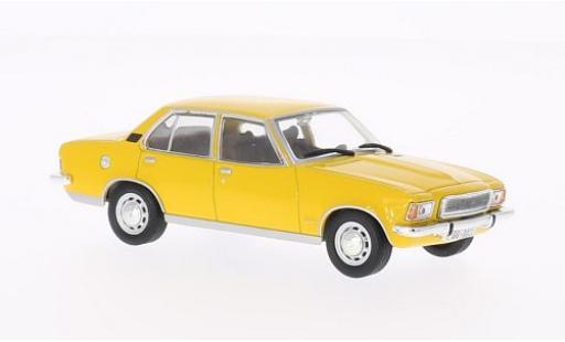 Modelauto Opel Rekord D 2100 Diesel geel 1/43 WhiteBox